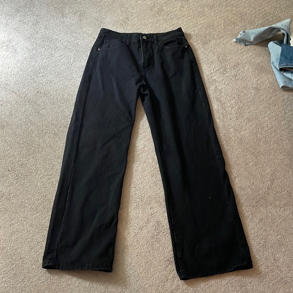Black jeans boyfriend